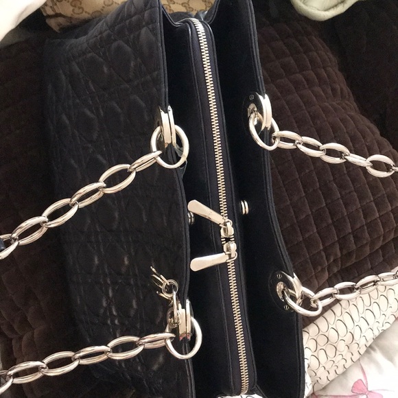 Dior Bag - Picture 3 of 9